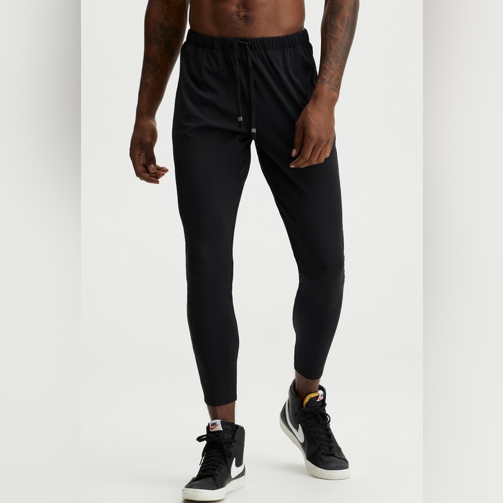 Men’s Fabletics the Takeover Pants - Medium
